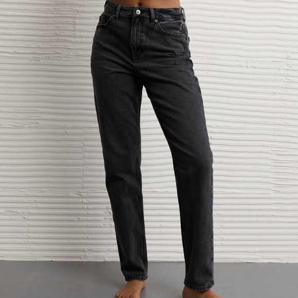 American eagle high rise mom jeans - Picture 1 of 1